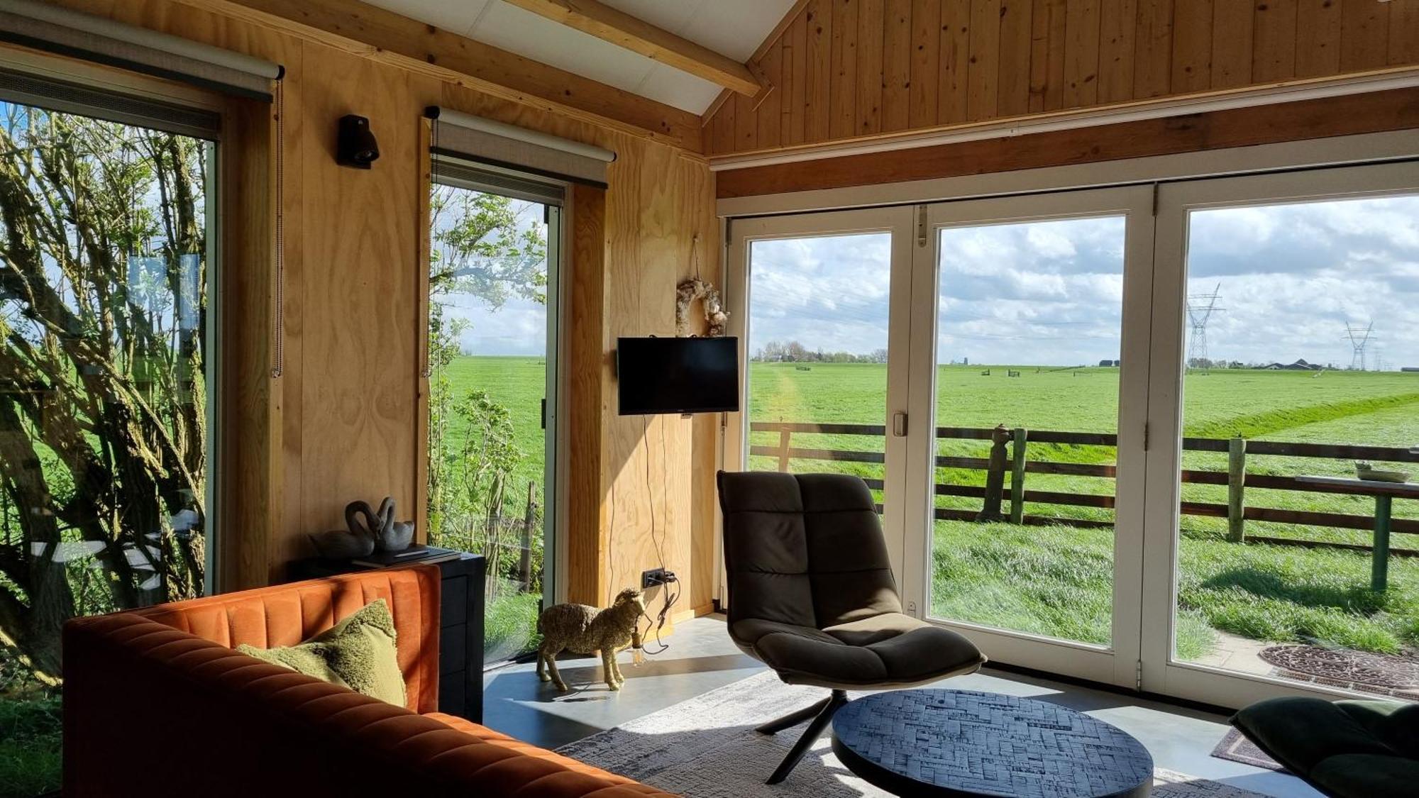 City Farmers Lodge, A Guesthouse With A Skyline View In Rural Amsterdam Exterior photo